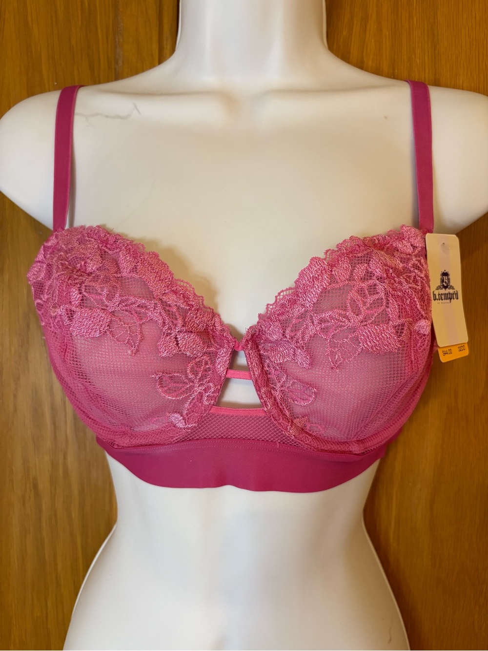 B Tempt’d by Wacoal Opening Act Underwire Bra Cornflower Pink Lace Bra 32DD NWT
